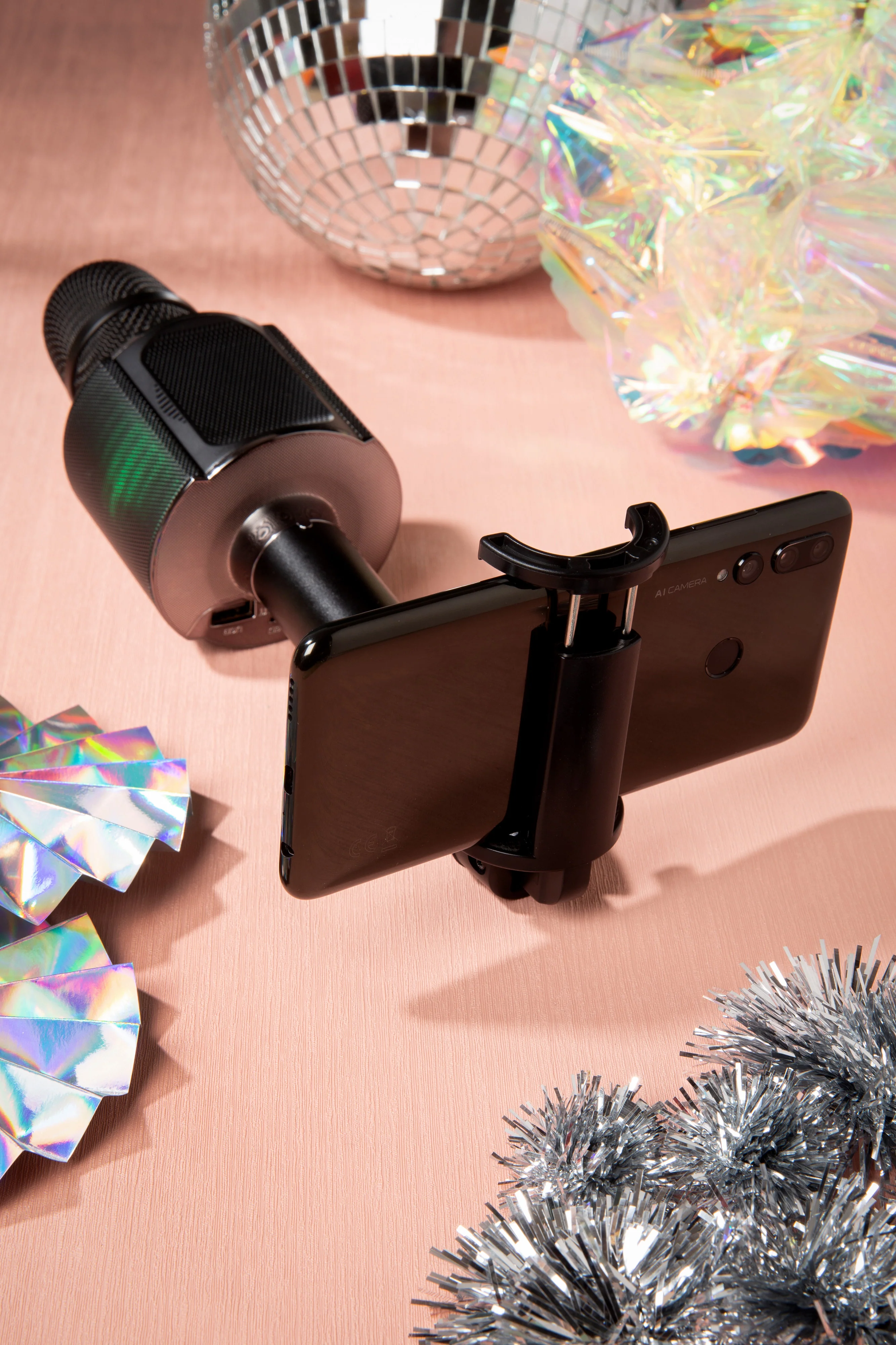 Lenco BMC-090BK - Microphone Bluetooth® pour karaoké avec enceinte et éclairage - Noir - Image 11