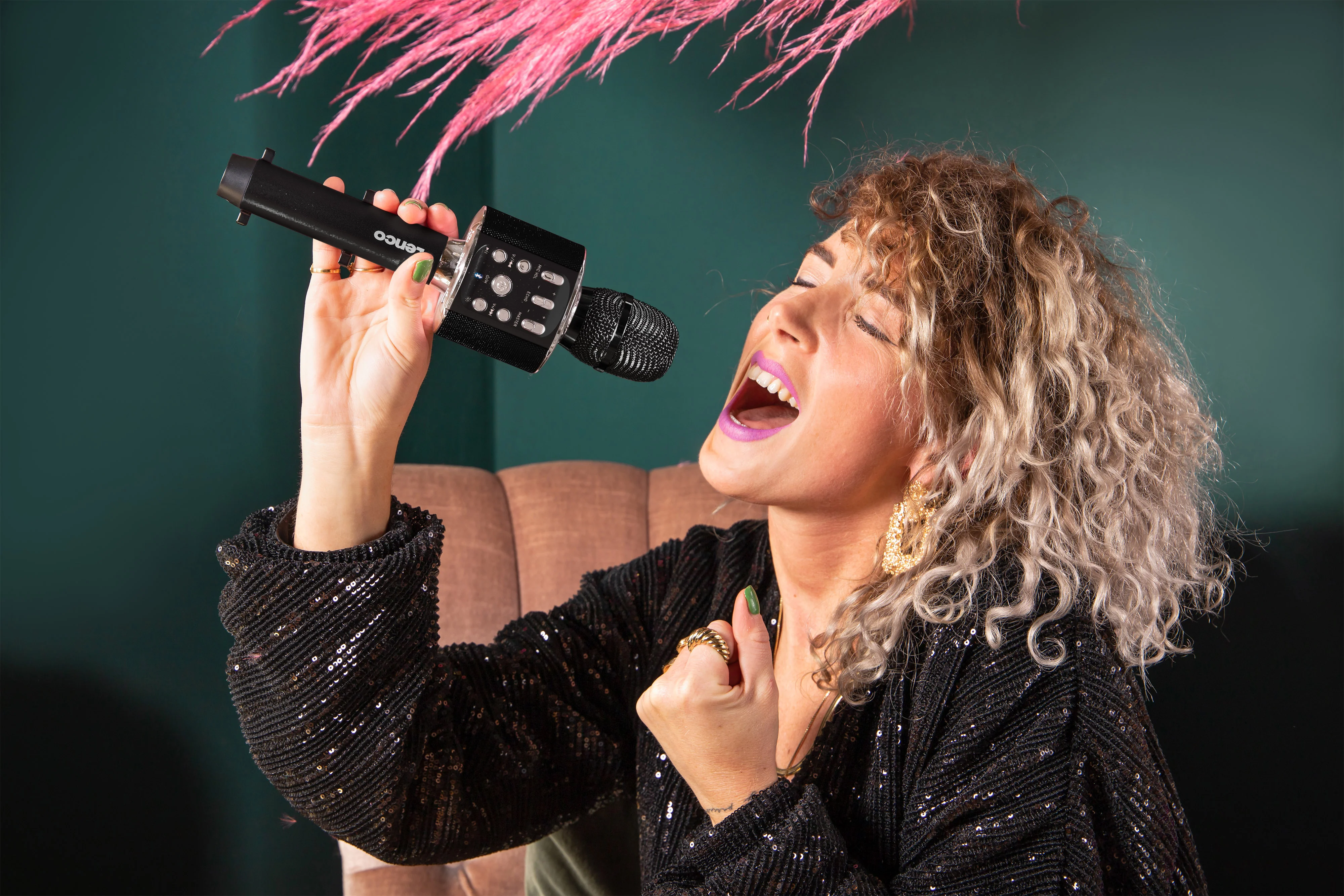 Lenco BMC-090BK - Microphone Bluetooth® pour karaoké avec enceinte et éclairage - Noir - Image 8