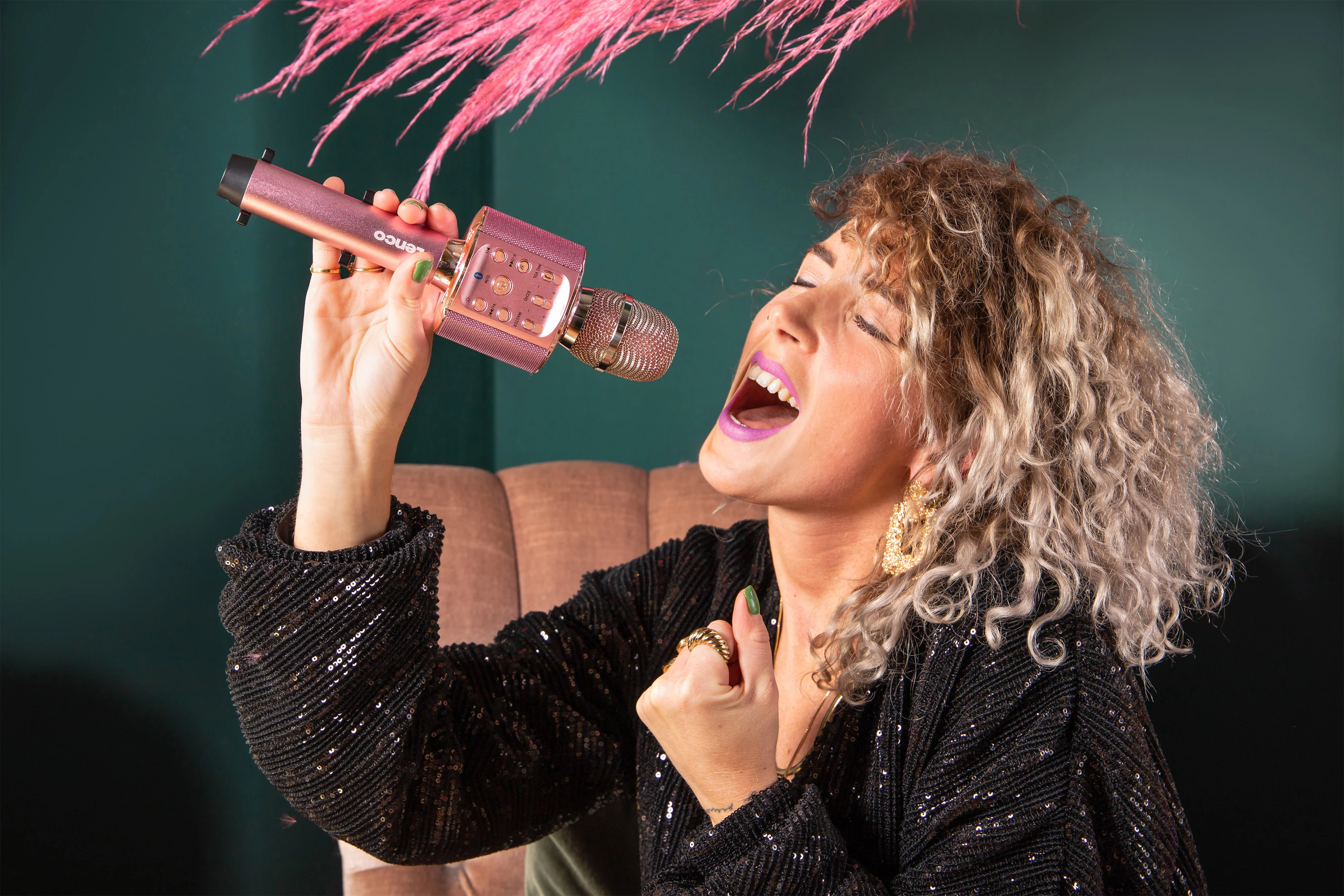 Lenco BMC-090PK - Microphone Bluetooth® pour karaoké avec enceinte et éclairage - Rose - Image 9