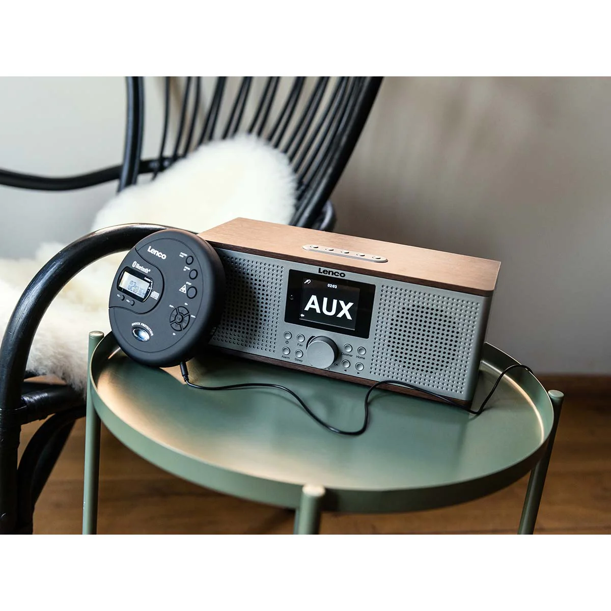 Lenco CD-300BK - Lecteur CD/MP3 Bluetooth® portable avec protection antichoc - Noir - Image 7