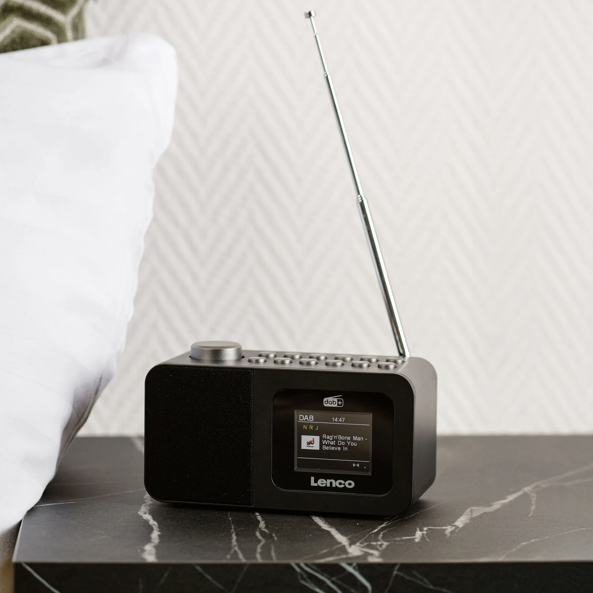 Lenco CR-625BK - Radio réveil DAB+/FM avec écran couleur, mise en veille programmable et fonction double alarme - Noir - Image 13
