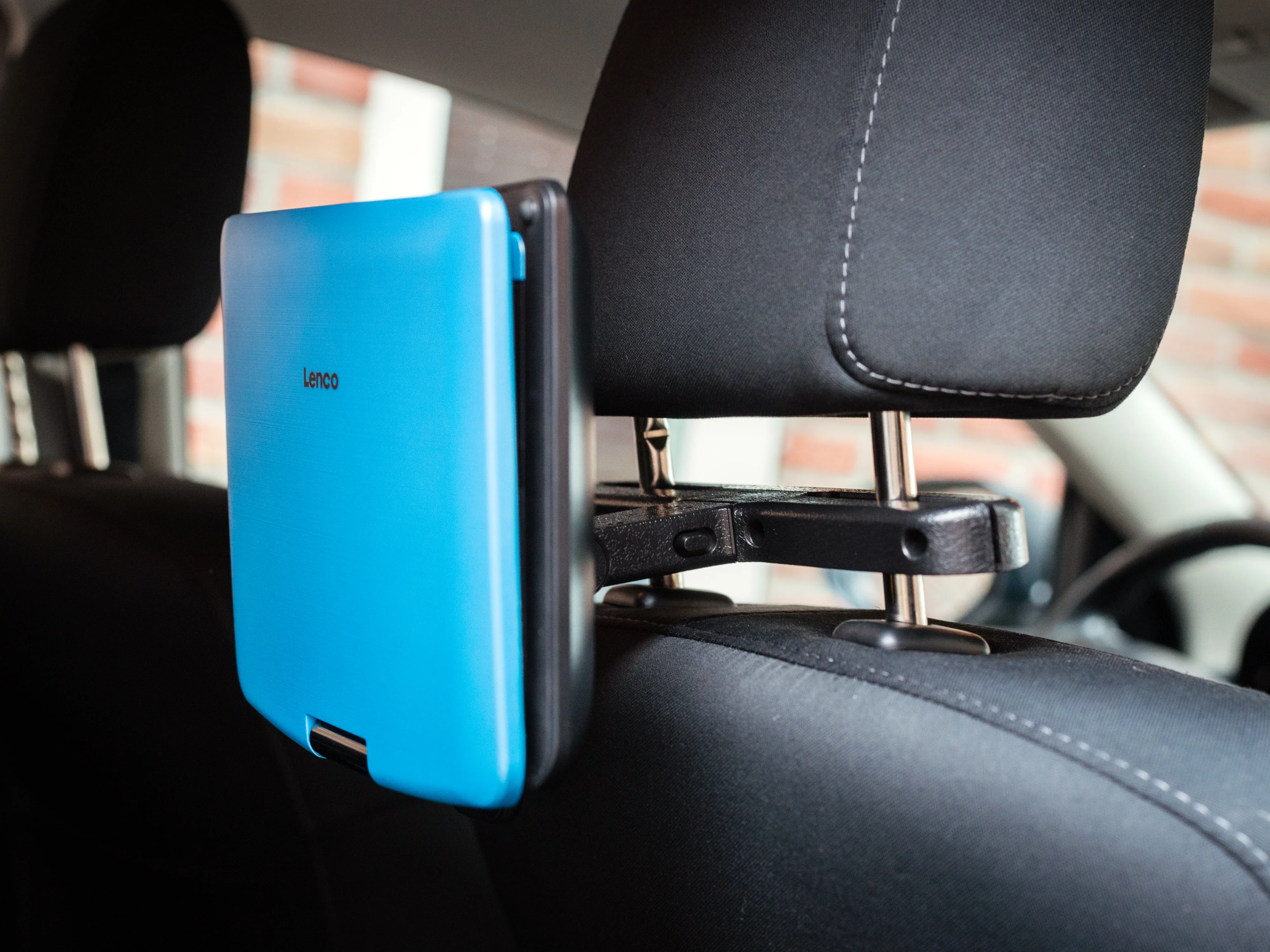 Lenco DVP-910BU - Lecteur DVD portable de 9 pouces avec casque, port USB et dispositif de suspension - Bleu/noir - Image 22