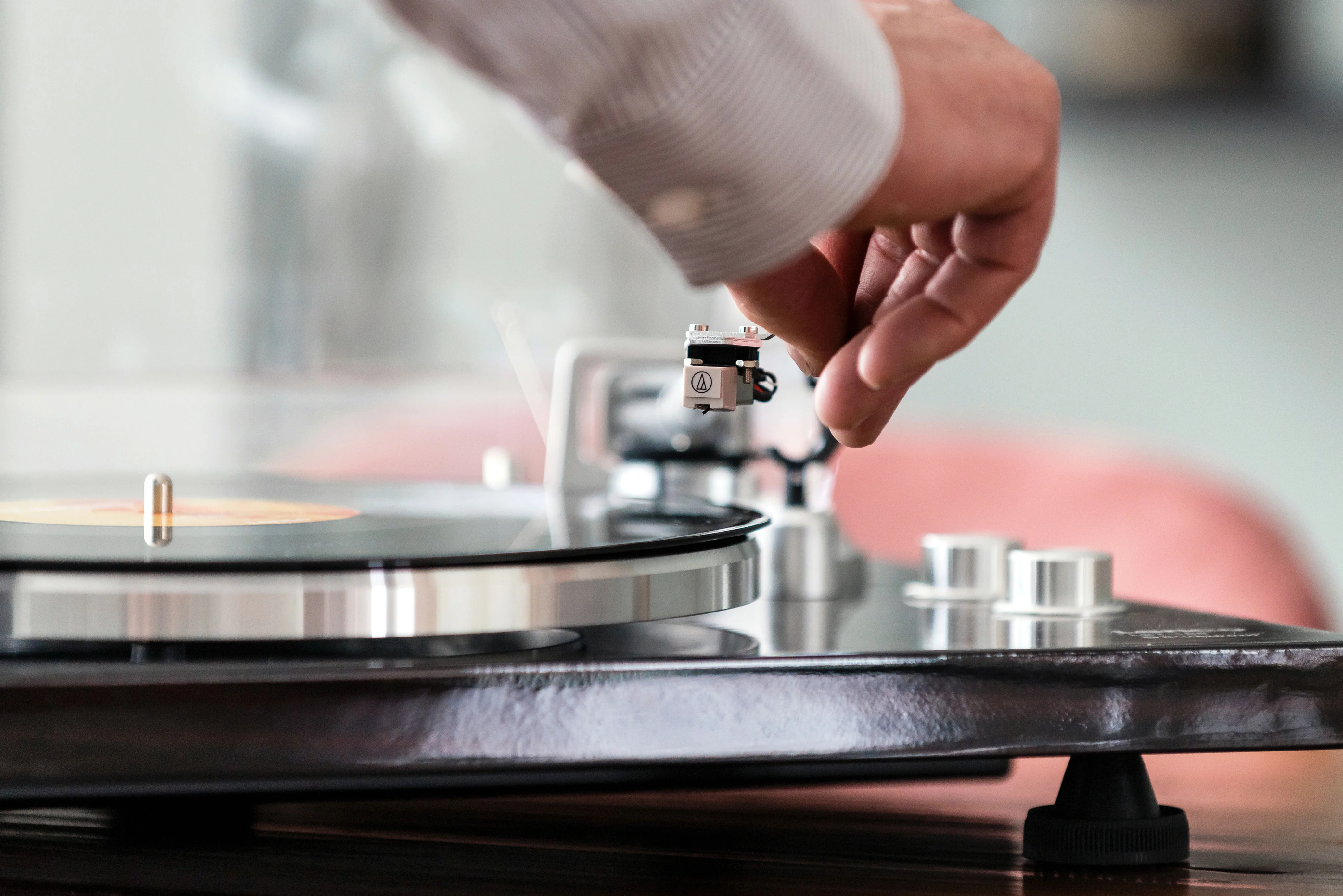 Lenco LBT-188WA - Platine avec transmission Bluetooth®, marron foncé - Image 25