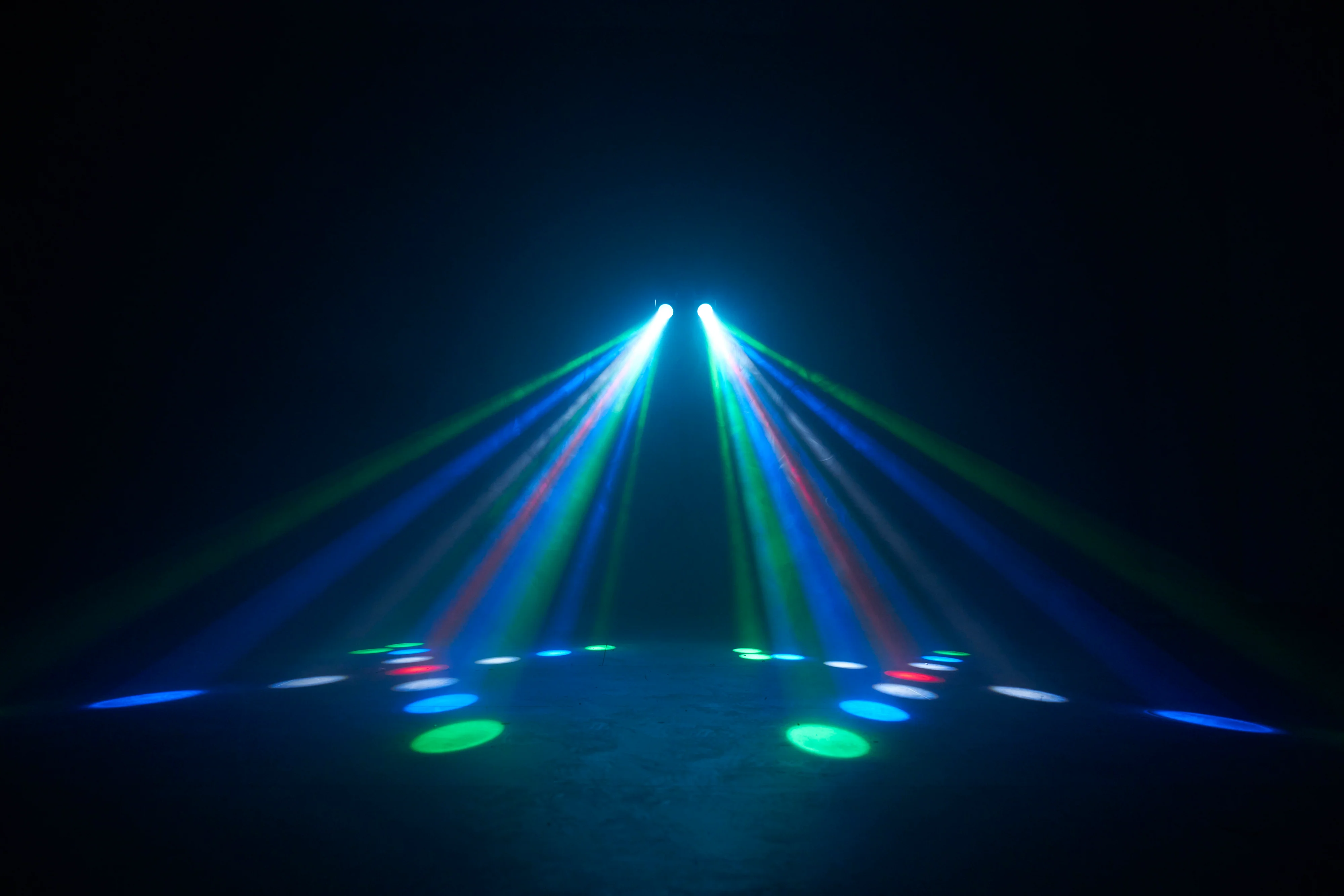 Lenco LFM-110BK - Jeu de lumière à double matrice et machine à fumée - Image 13