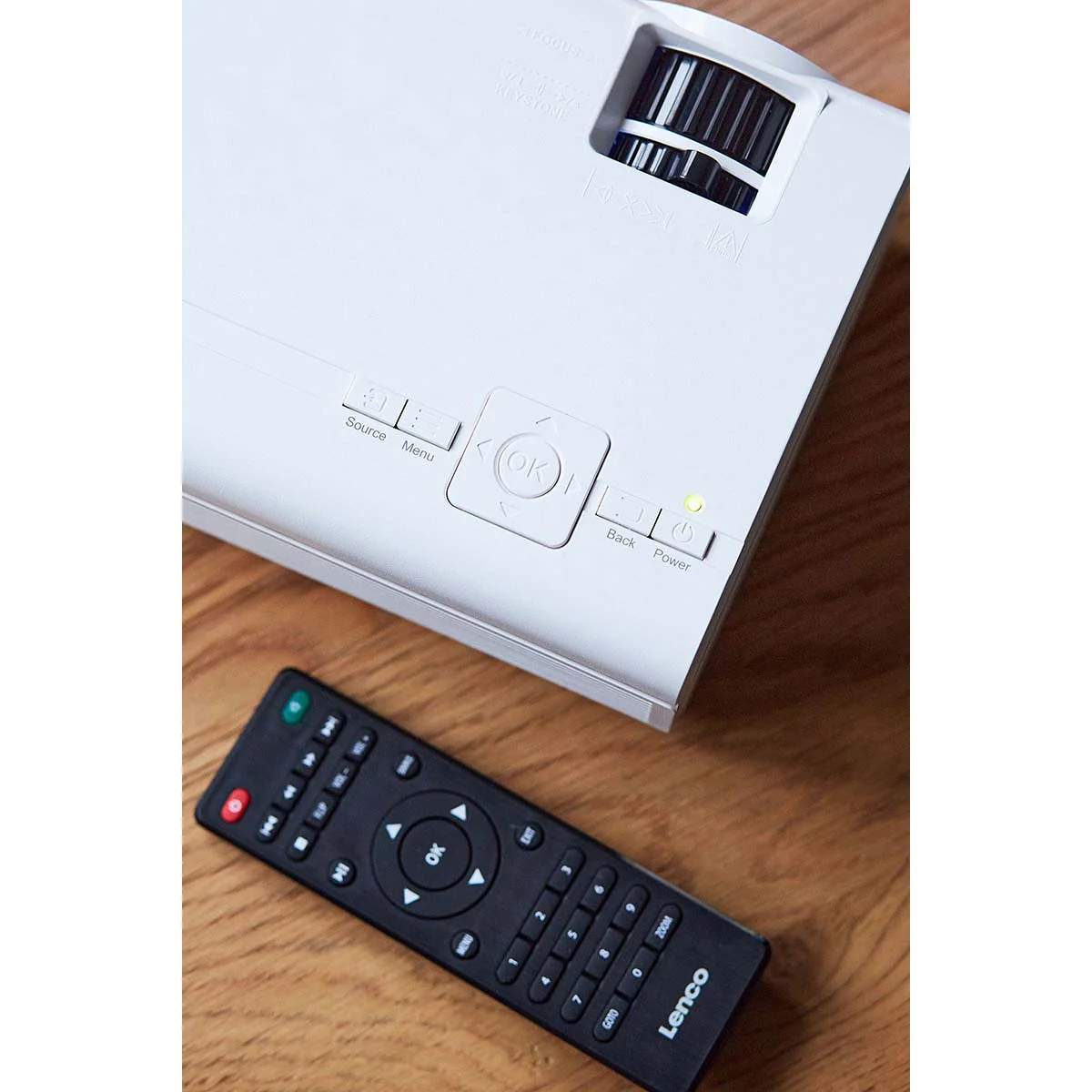 Lenco LPJ-280WH - Video projecteur LCD haute résolution, supporte le contenu Full HD 1080P - Blanc - Image 9