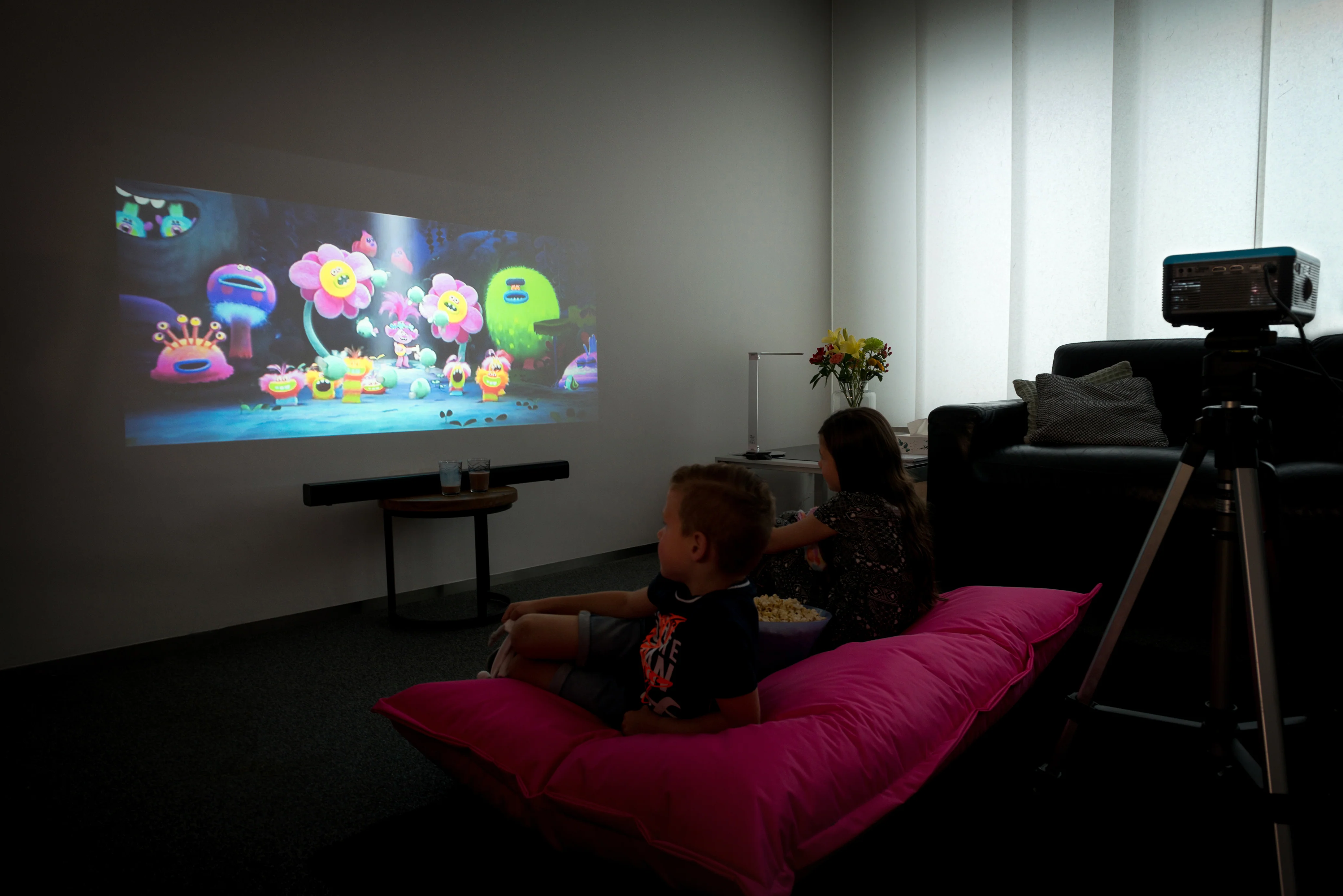 Lenco LPJ-500BU - Projecteur LCD avec lecteur DVD et connexion Bluetooth® - Bleu - Image 29