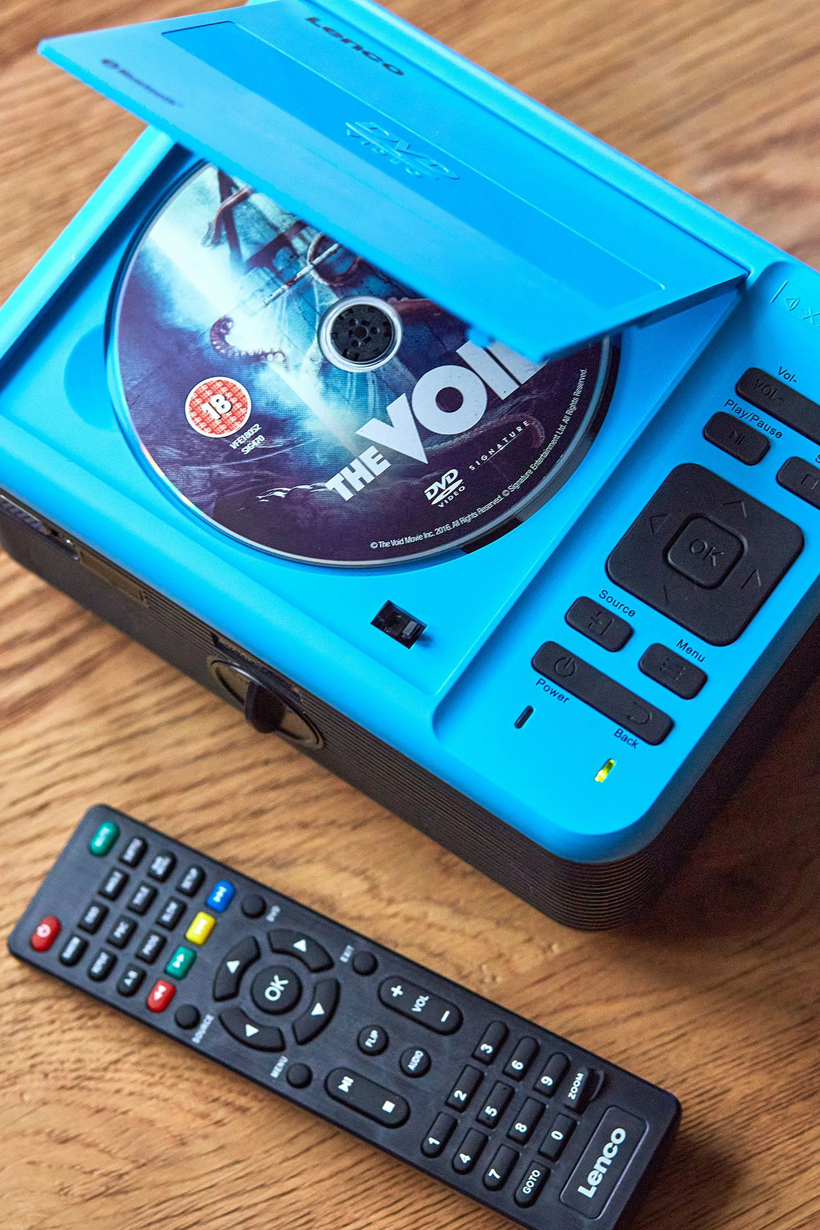 Lenco LPJ-500BU - Projecteur LCD avec lecteur DVD et connexion Bluetooth® - Bleu - Image 31