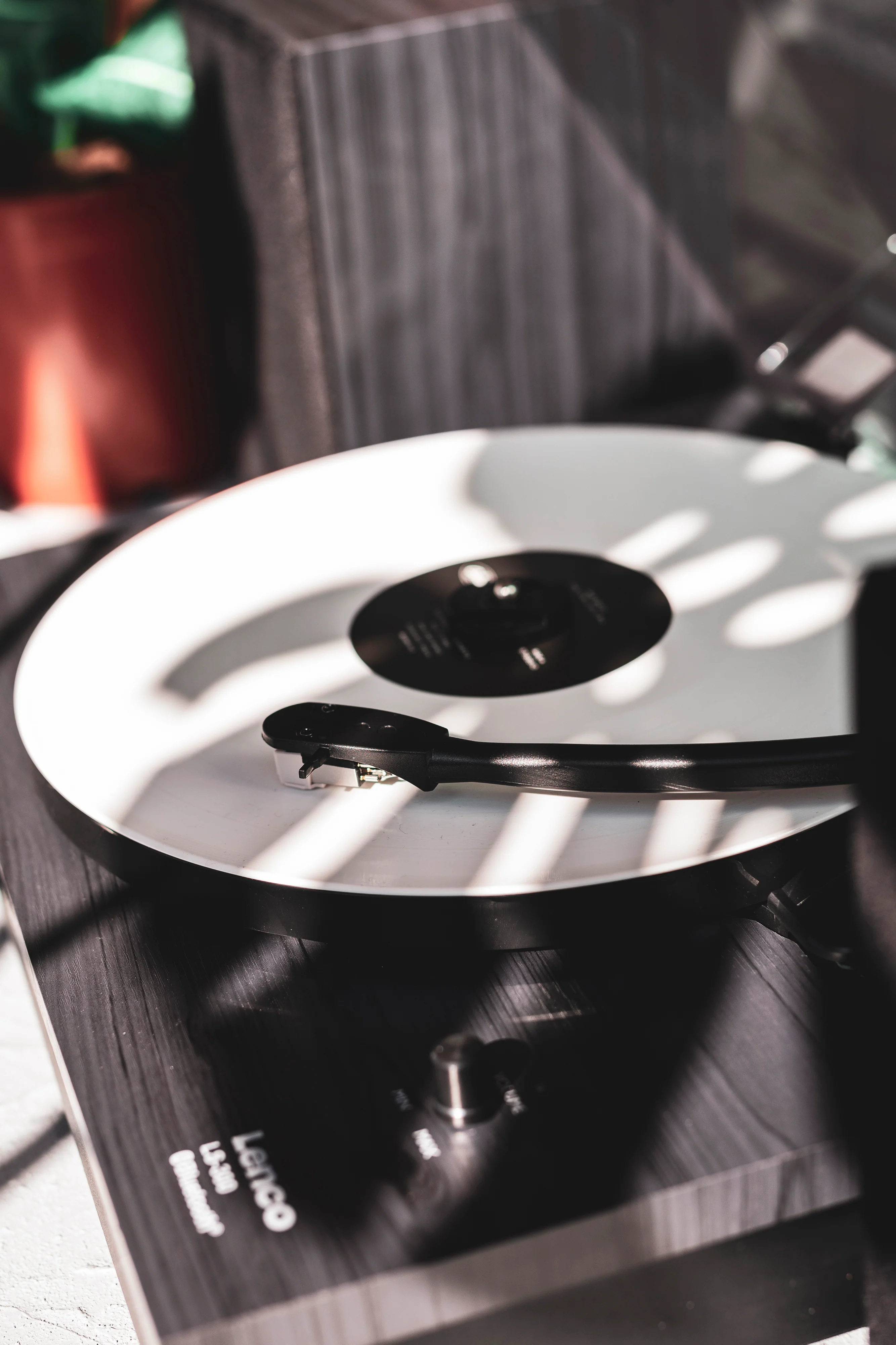 Lenco LS-300BK - Platine avec Bluetooth® et deux haut-parleurs externes - Noir - Image 20