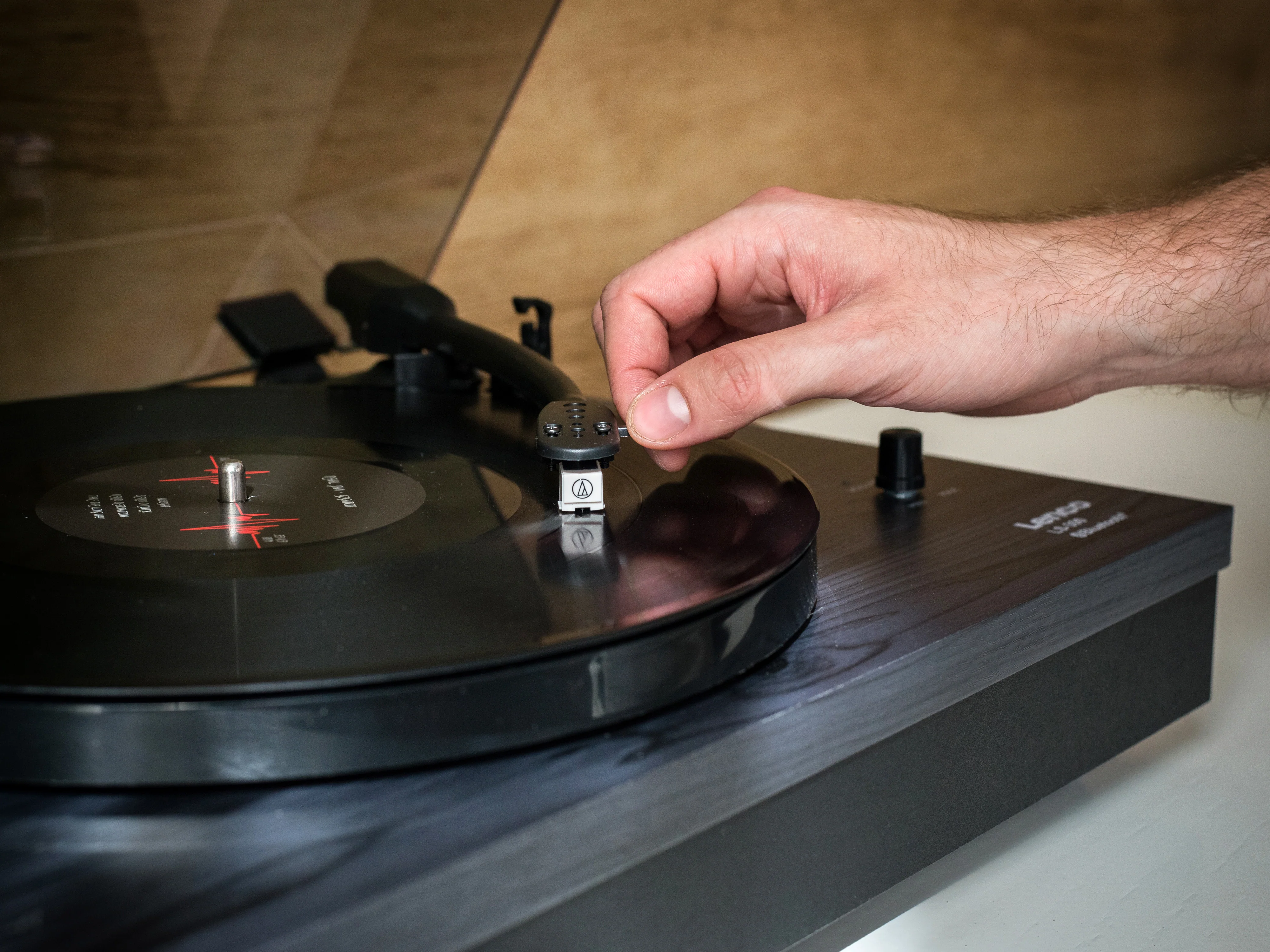 Lenco LS-300BK - Platine avec Bluetooth® et deux haut-parleurs externes - Noir - Image 22