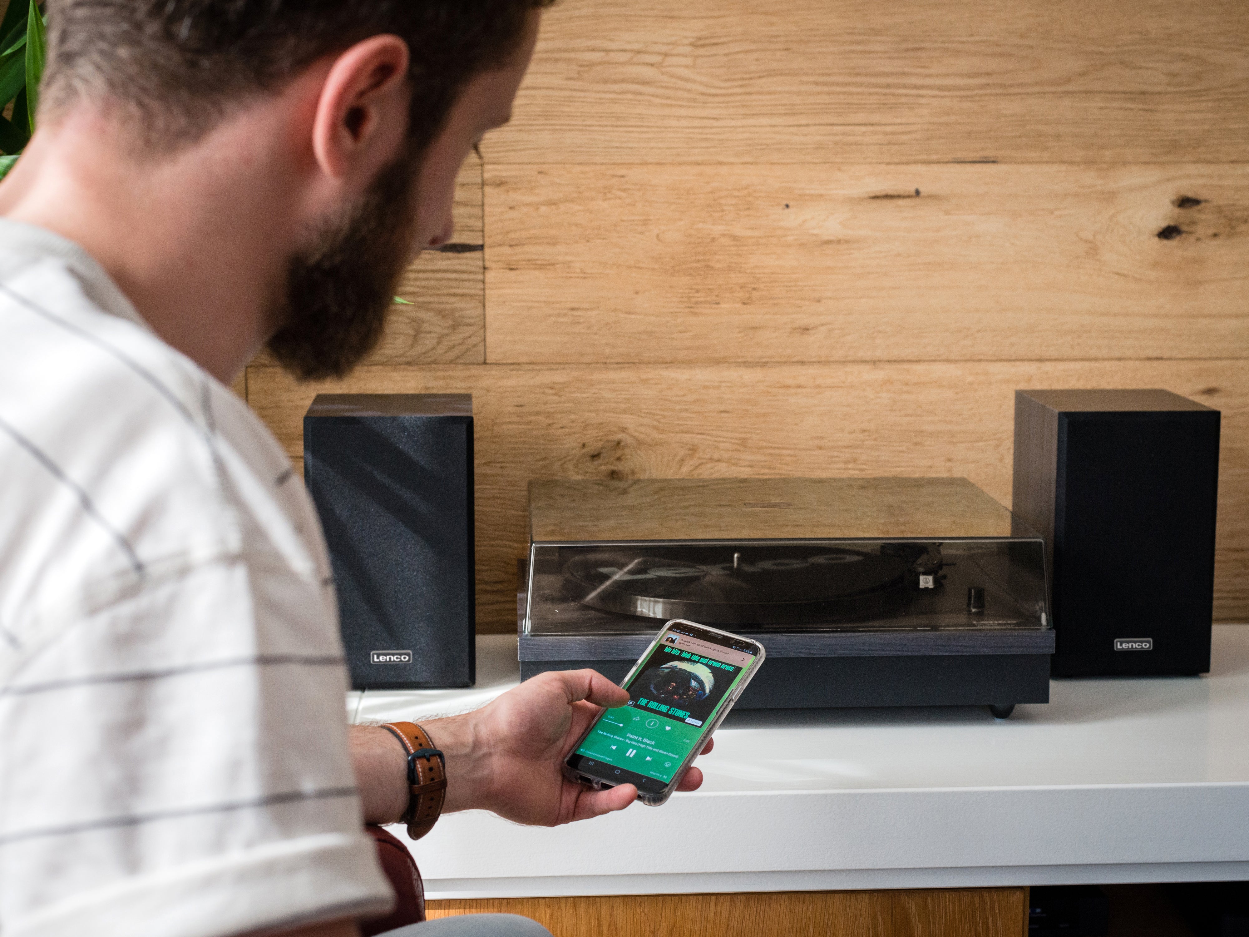 Lenco LS-300BK - Platine avec Bluetooth® et deux haut-parleurs externes - Noir - Image 24