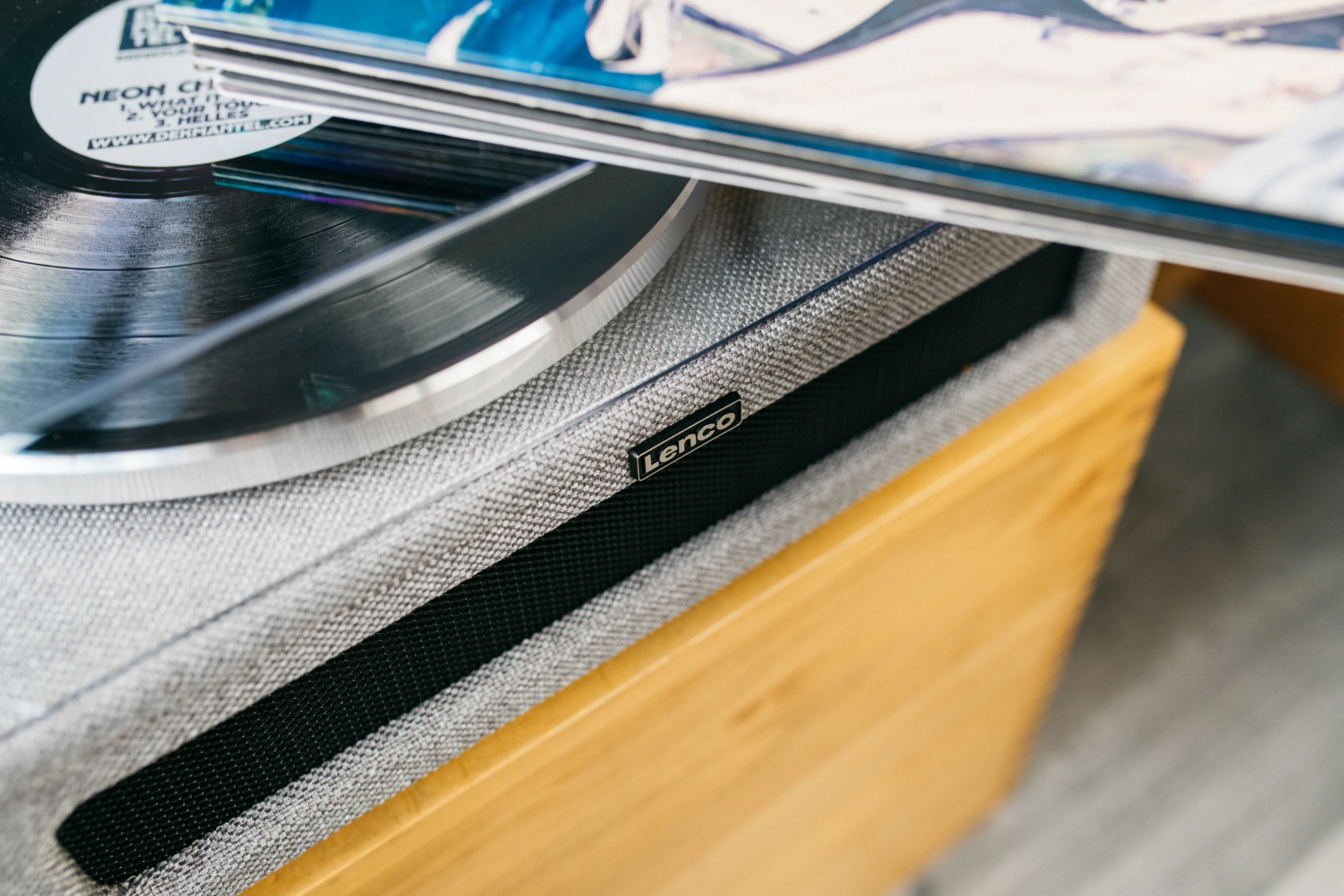 Lenco LS-440GY - Platine vinyle avec 4 haut-parleurs incorporés - Tissu - Gris - Image 23
