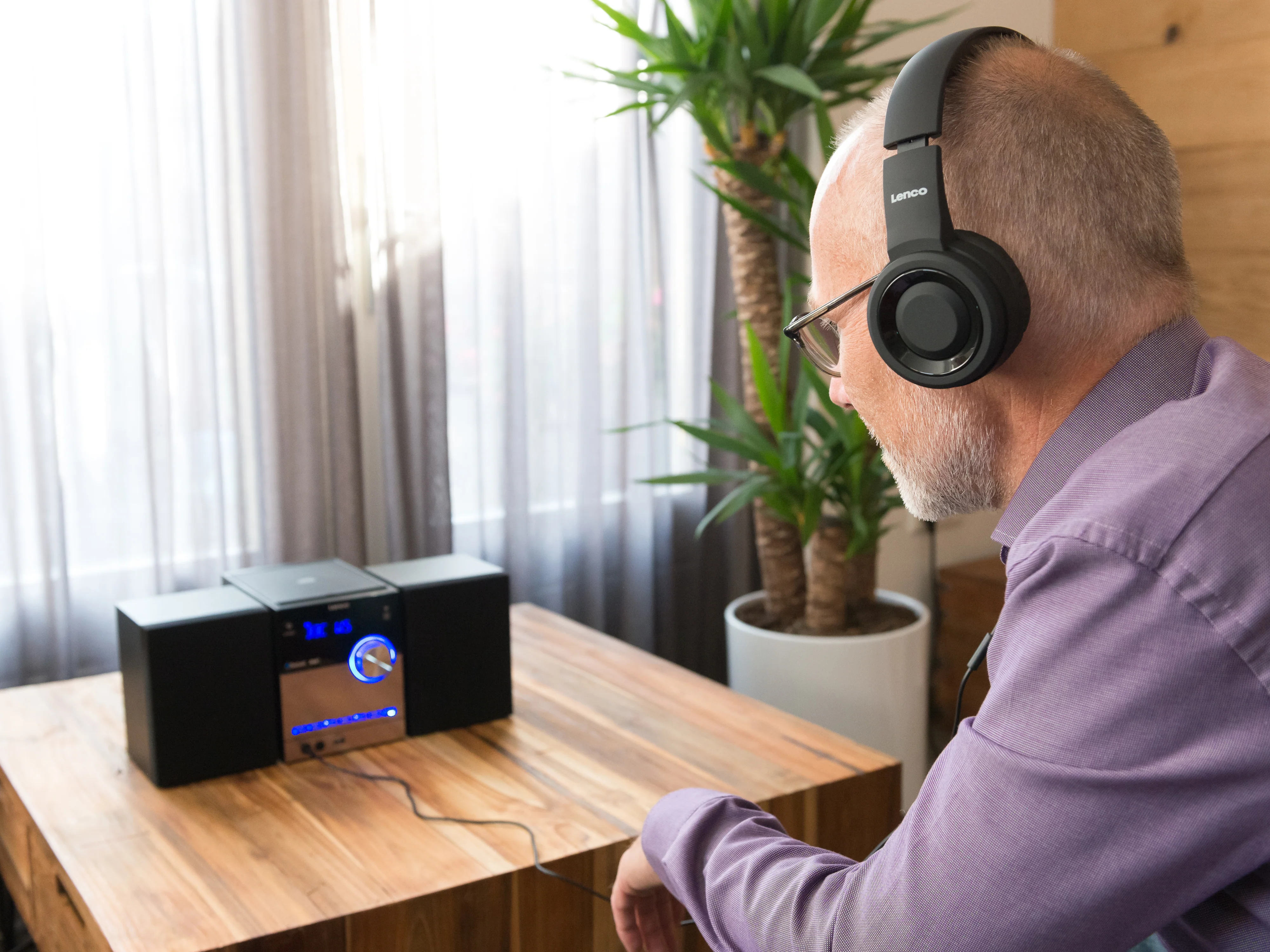 Lenco MC-150 - Chaîne stéréo avec radio DAB+/FM, lecteur CD, connexion Bluetooth® et prise USB - Noir - Image 19