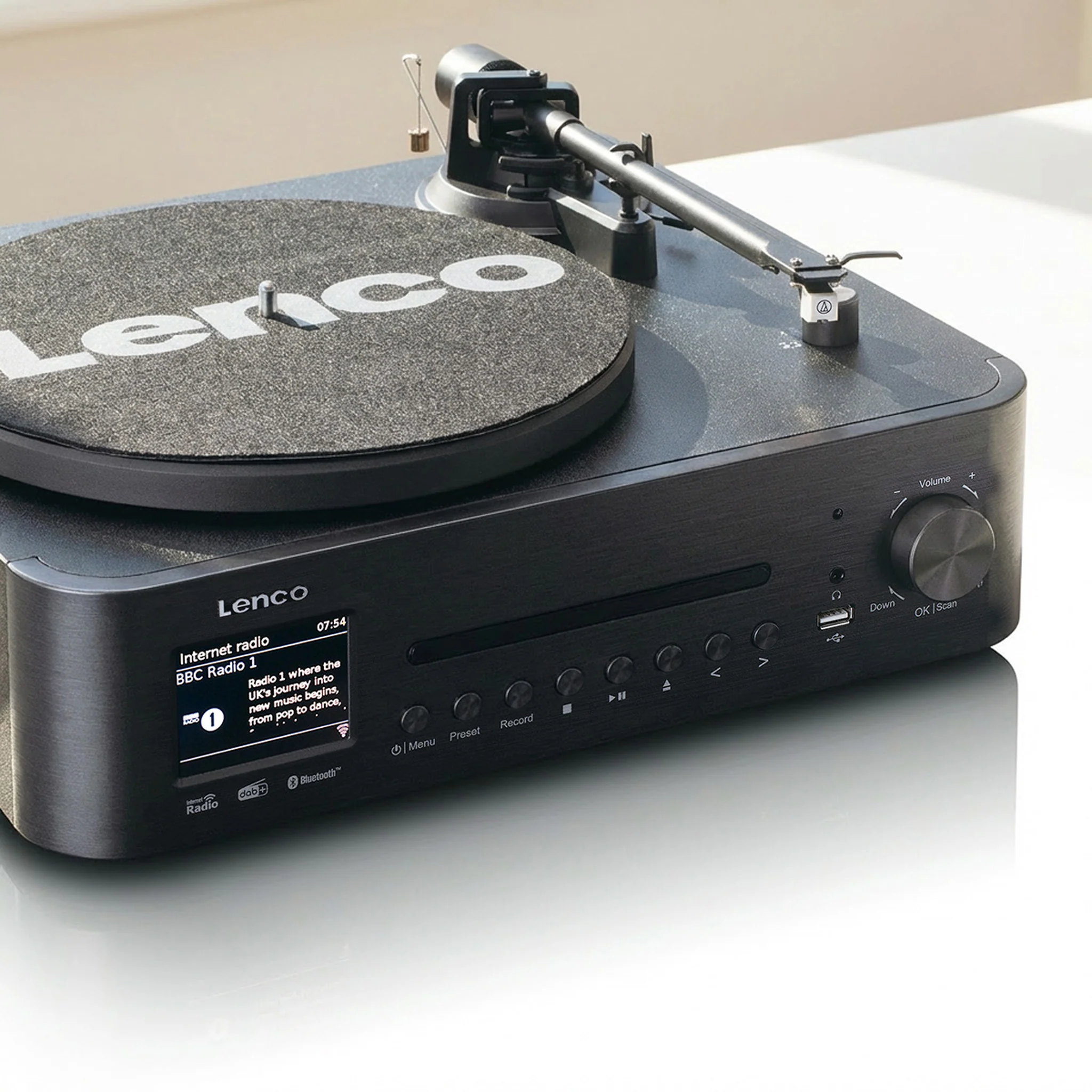 Lenco MC-760BK - Chaîne hi-fi avec platine vinyle et haut-parleurs - Radio Internet, DAB+, FM, Bluetooth®, lecteur CD/MP3 - Noir - Image 15