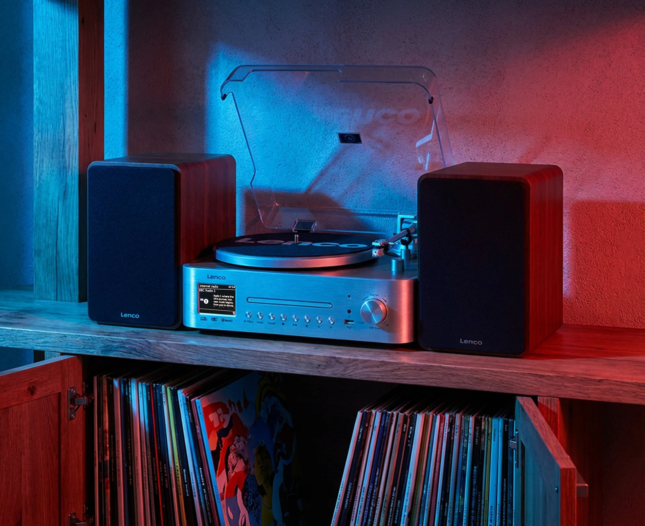 LENCO MC-860WDSI - Chaîne hi-fi avec platine vinyle et enceintes - Radio Internet, DAB+, FM, Bluetooth®, lecteur CD/MP3 - Bois/argent - Image 15