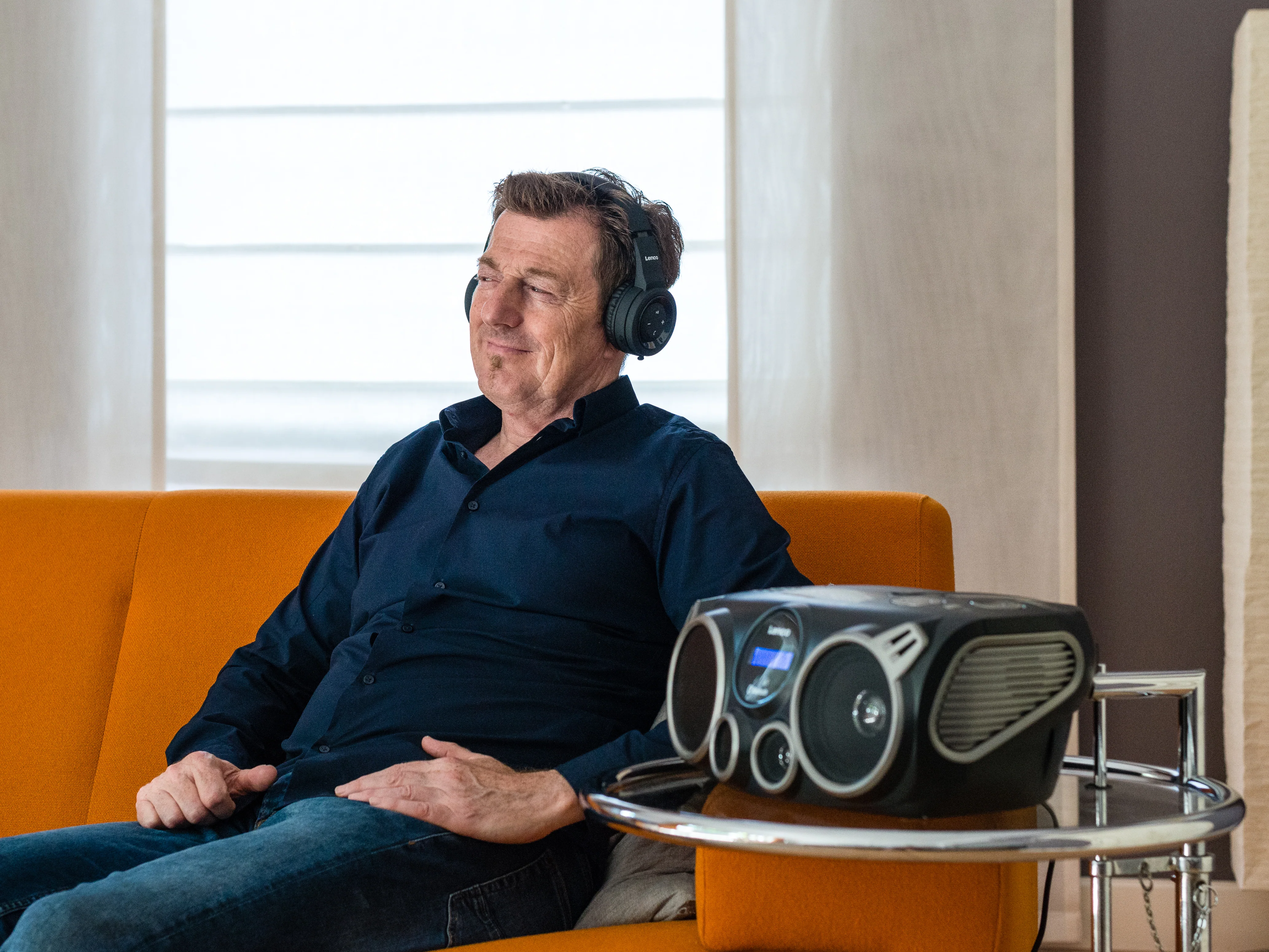 Lenco SCD-685BK - Radio DAB+/FM/lecteur CD portable avec connexions Bluetooth® et USB et emplacement pour carte SD - Noir - Image 13